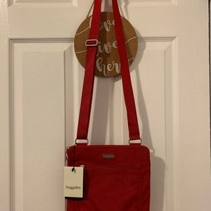 BAGGALLINI CROSS BODY BAG